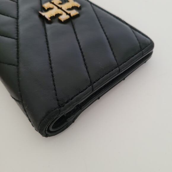 Tory Burch Kira Medium Slim Wallet Black Chevron Quilted Leather Bifold Logo - Picture 11 of 13